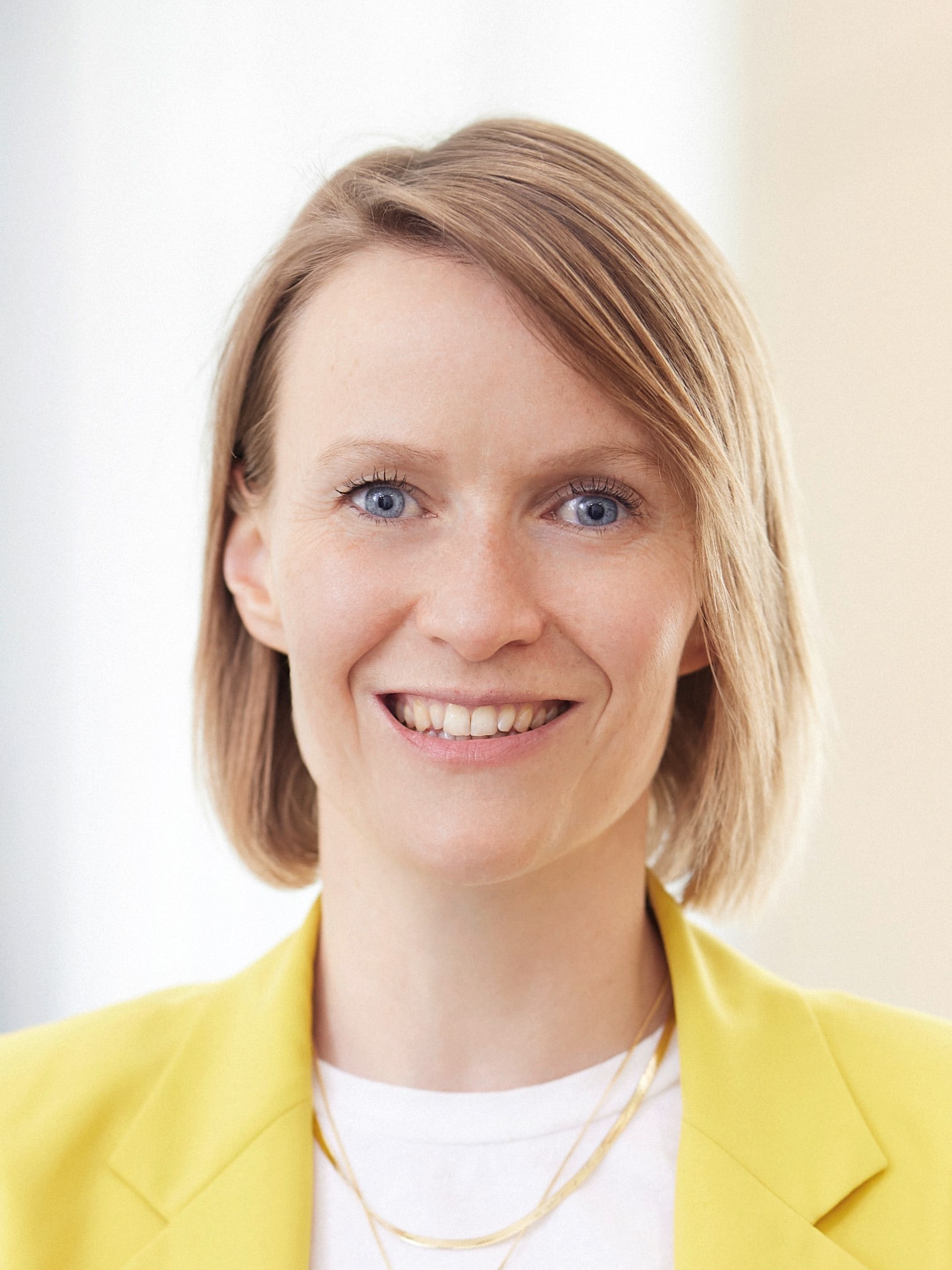 Porträtfoto von Helene Dahlke, Abteilungsleiterin Unternehmenskommunikation & Nachhaltigkeit