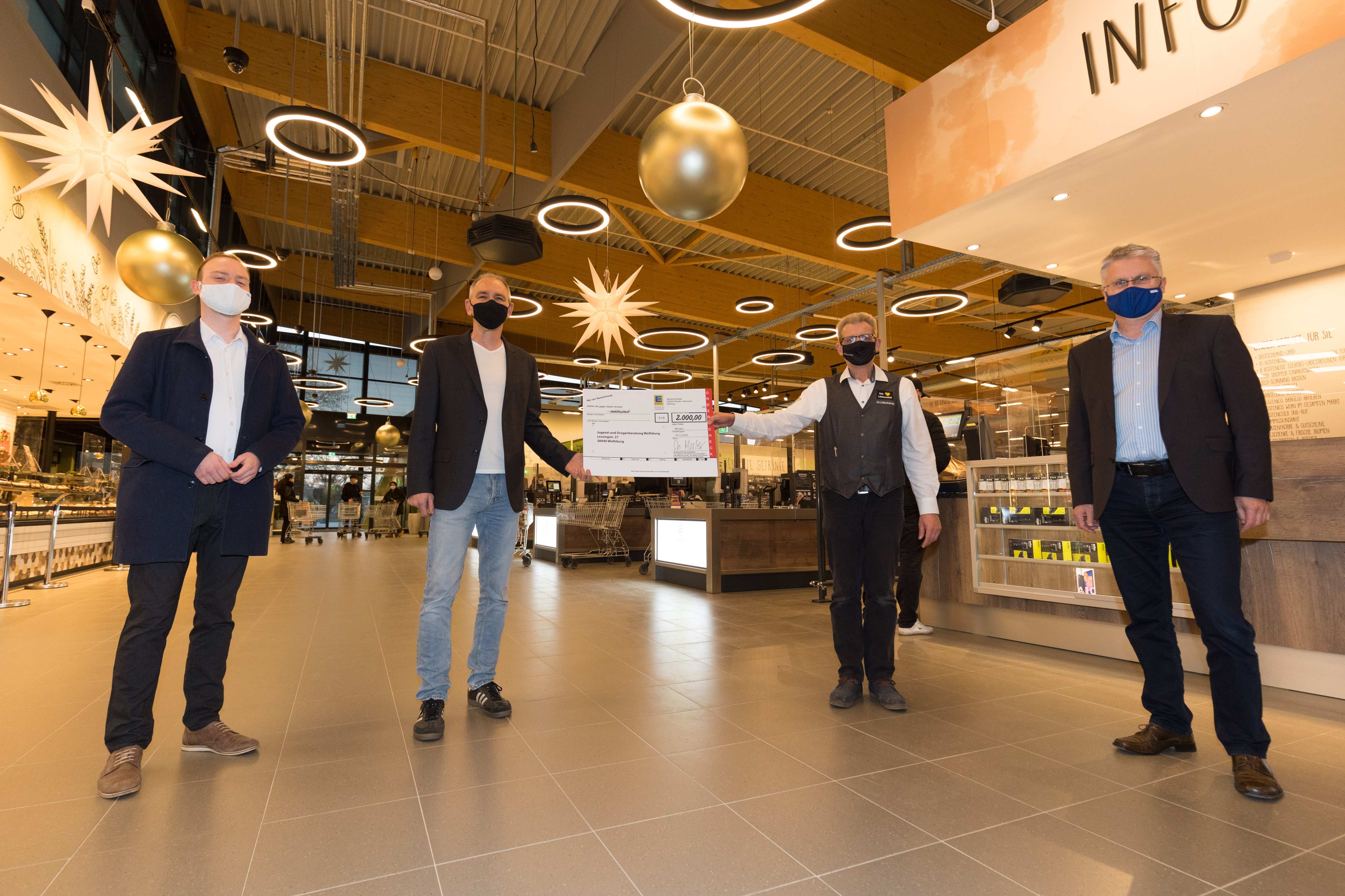 EDEKA_Spendenübergabe_Jugend-und Drogenberatung_Wolfsburg
