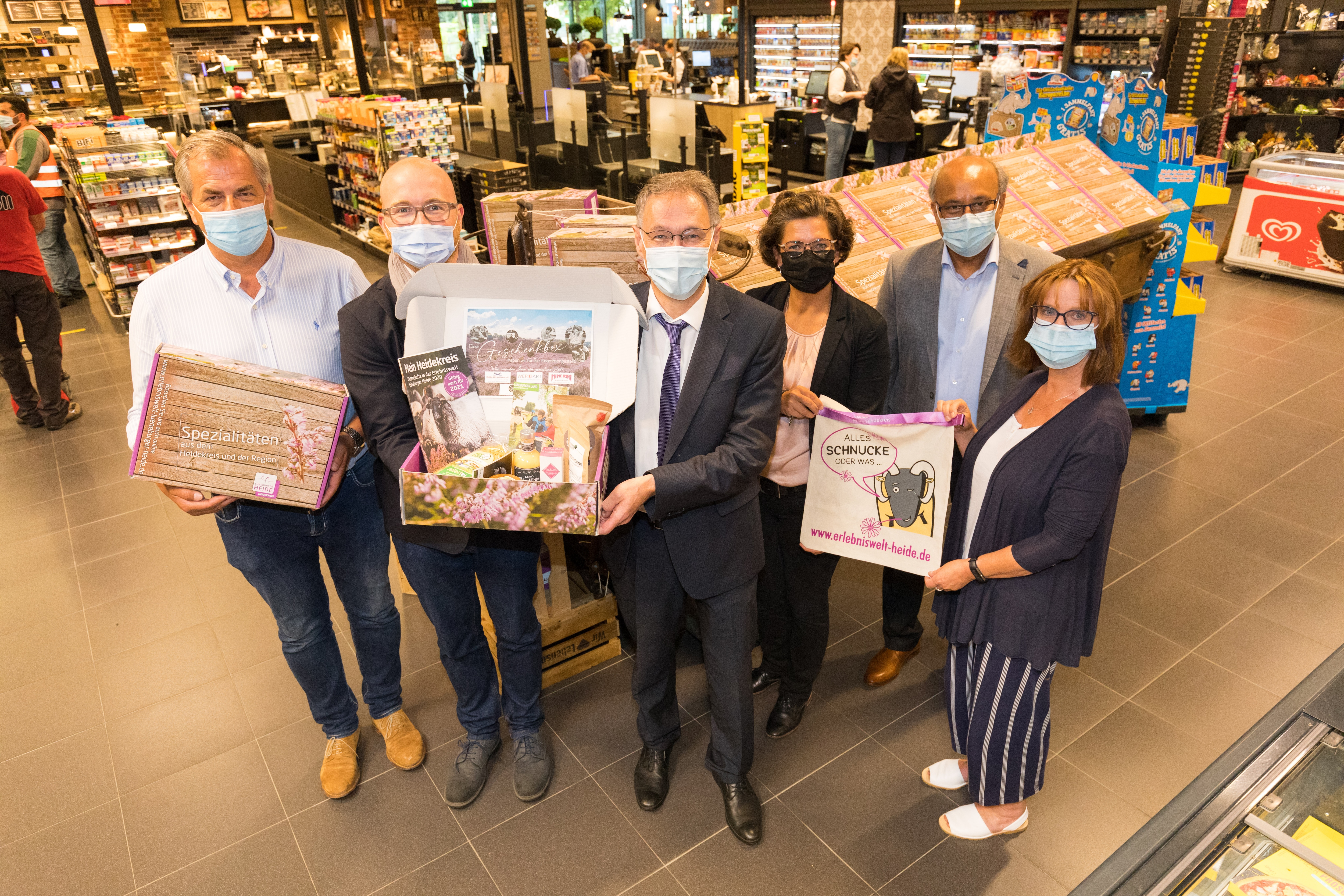 Päsentbox Heidekreis_Verkaufsstart mit allen Projektteilnehmern