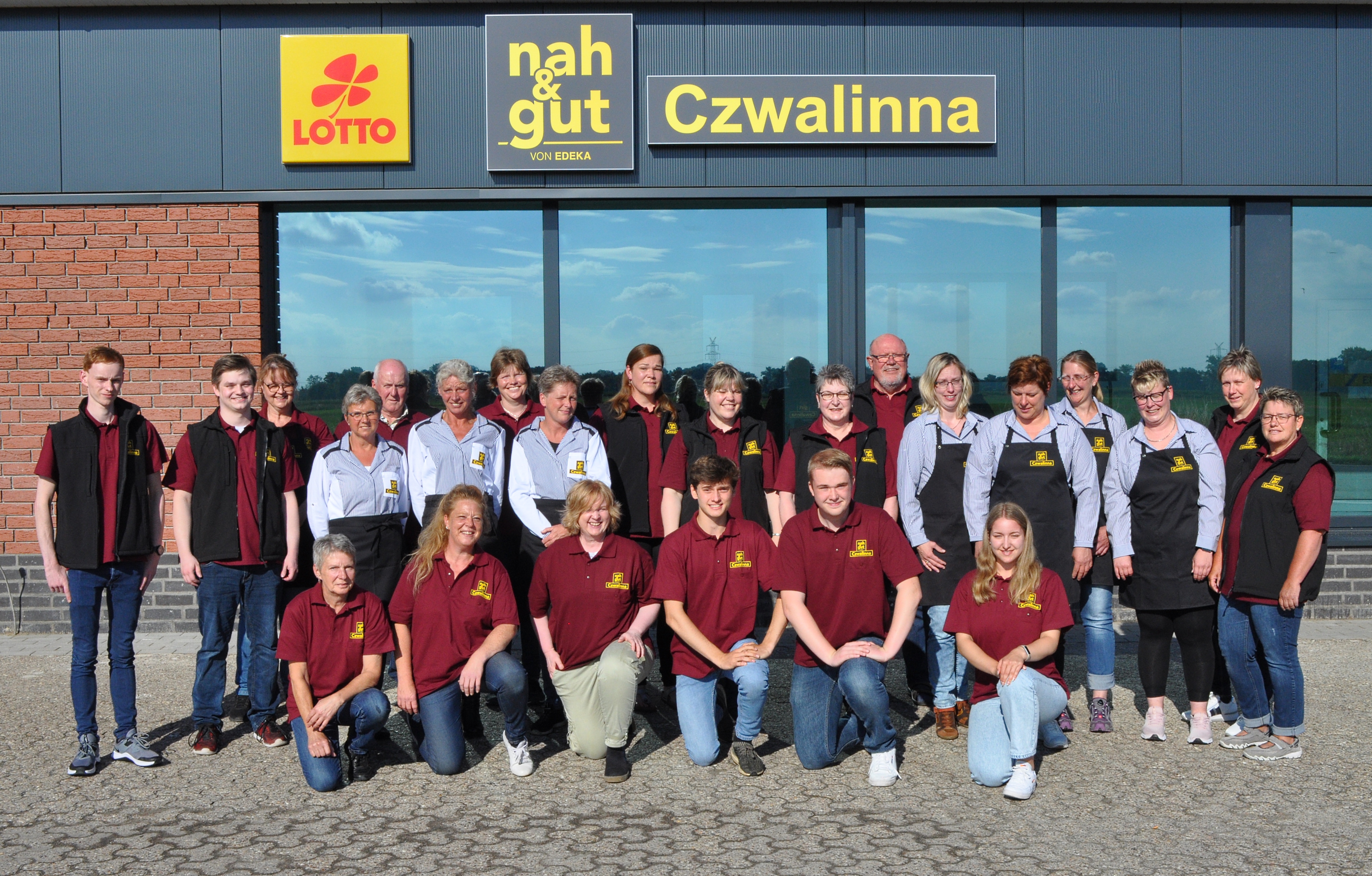 Neueröffnung nah & gut Czwalinna_ Markt-Team