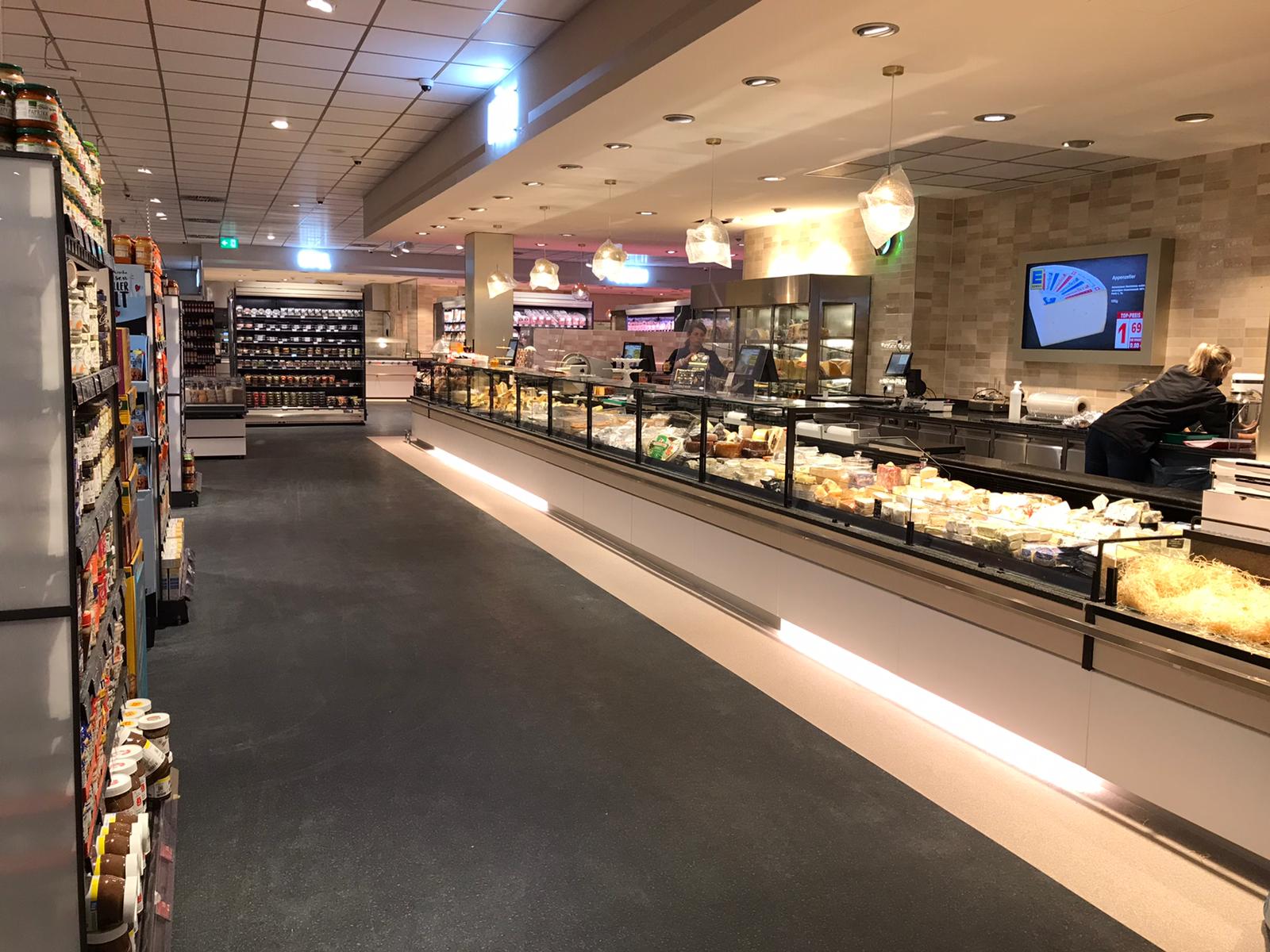 EDEKA Wiesbadener Str_Käse-Wurst-Bedientheke