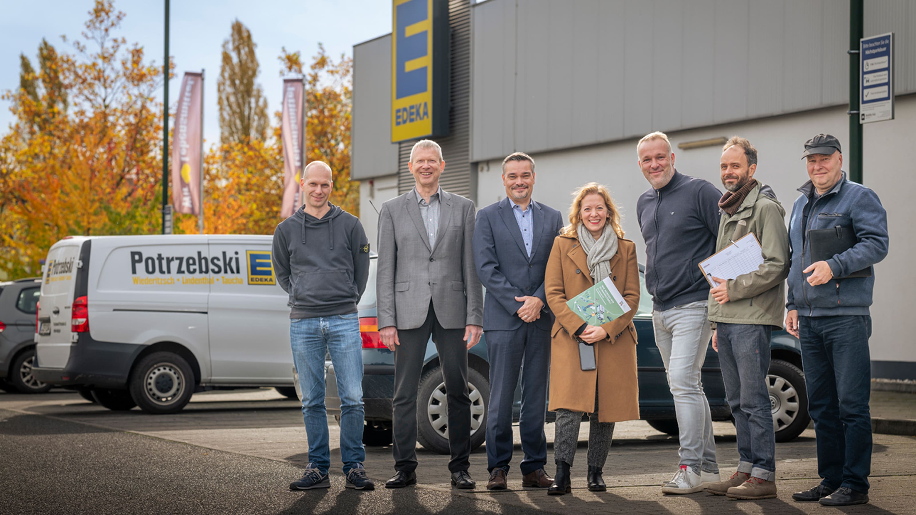 Gruppenbild klimaschutzoffensive_EDEKA_Portzebski_Pilotprojek