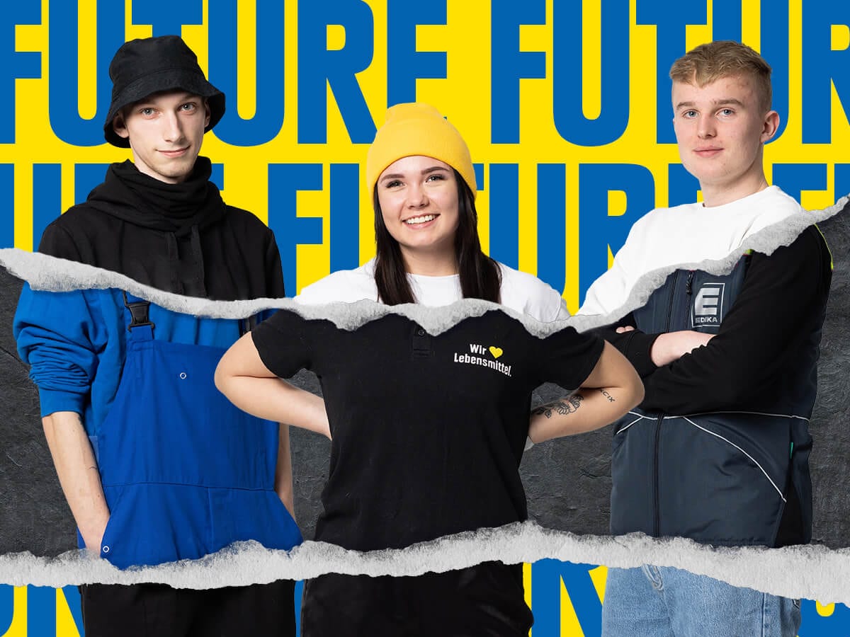 2 männliche und eine weibliche Azubine vor dem Hintergrund "Future"