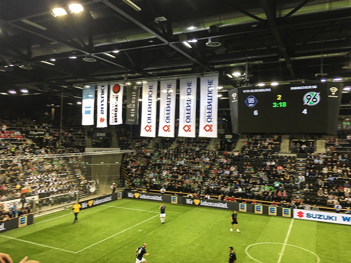 Sponsoring der EDEKA Minden-Hannover beim Hallenfußballturnier Oldenburg