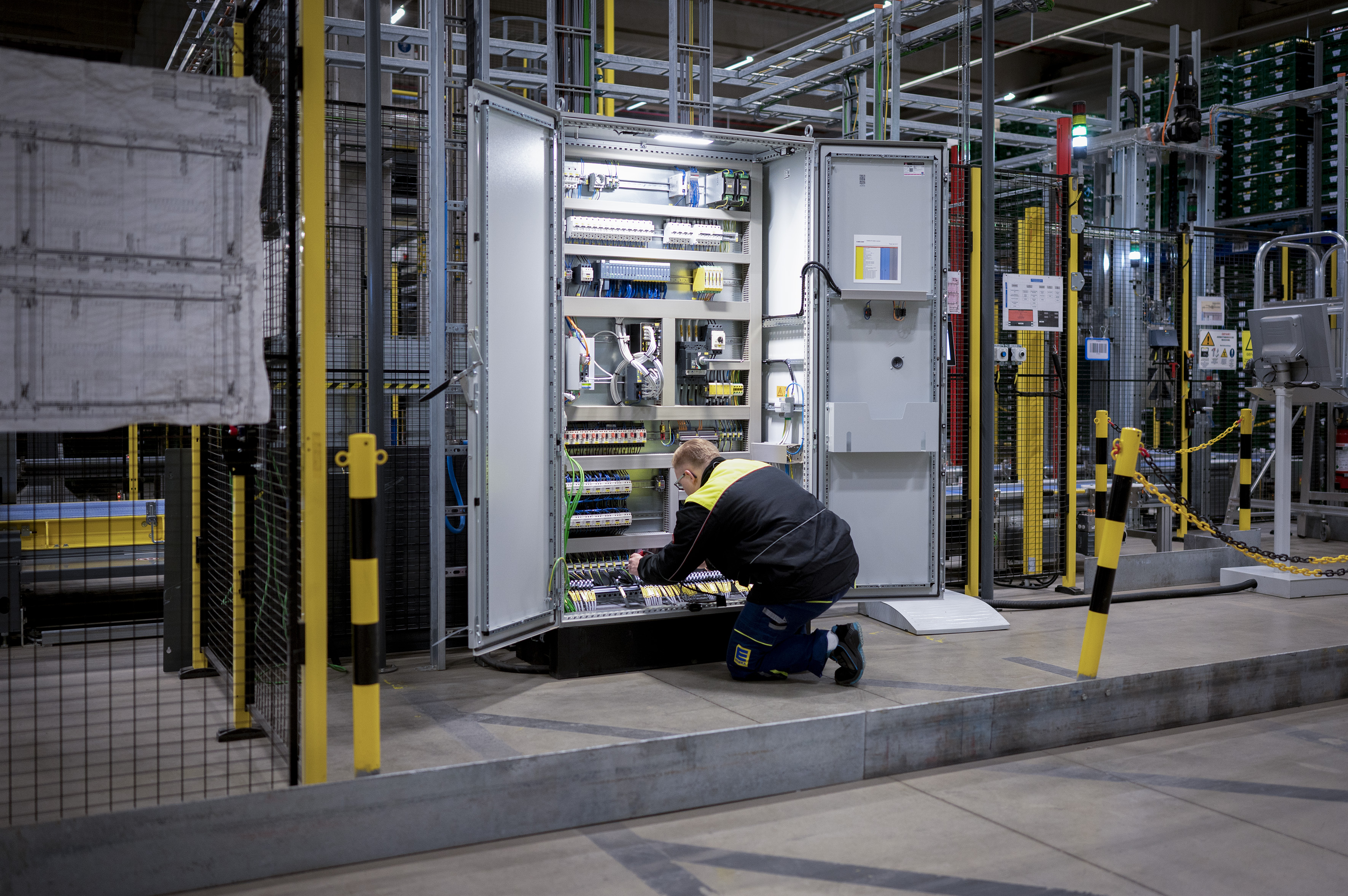 Logistik, Lauenau, Techniker