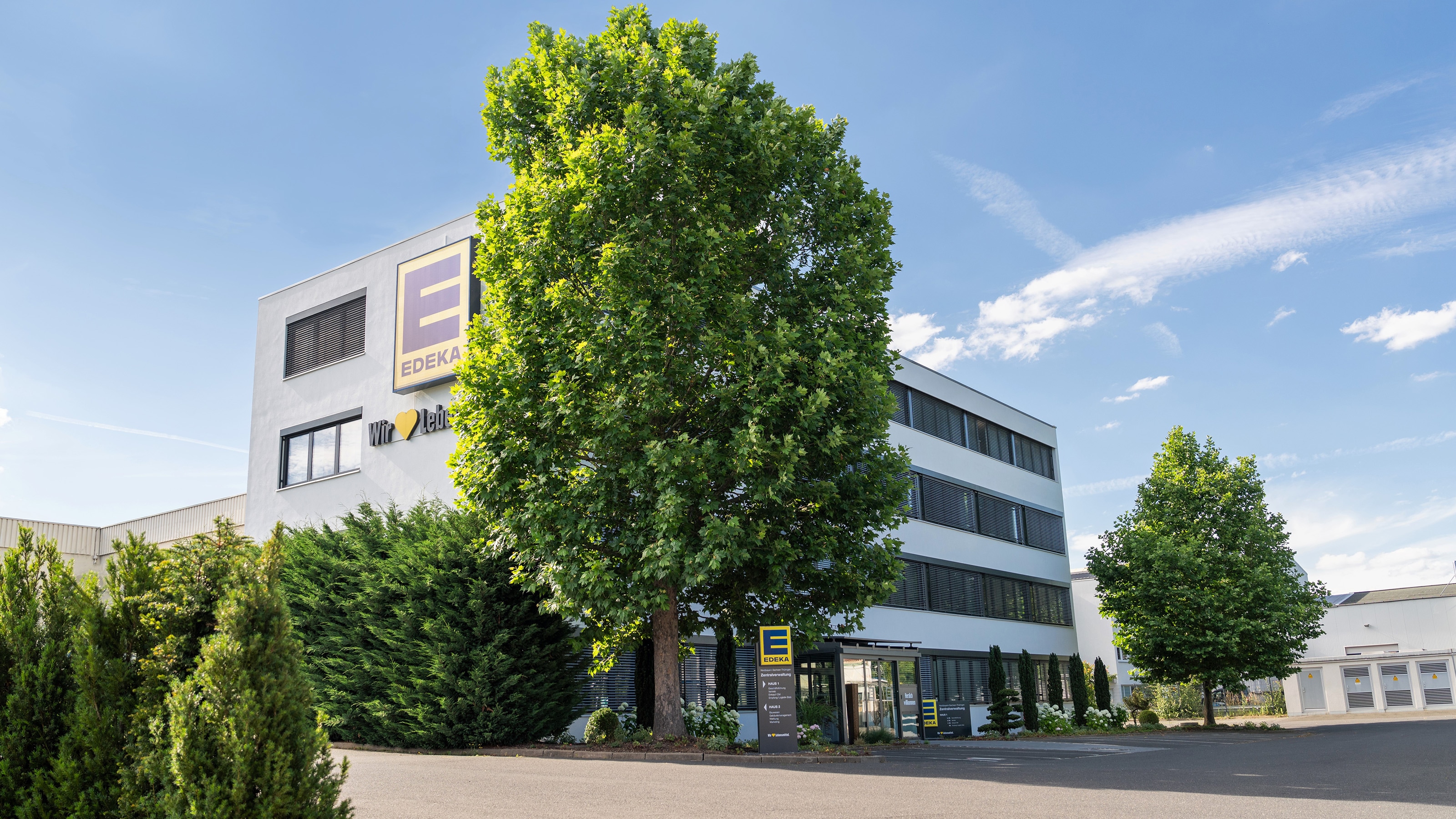 Außenansicht Verwaltungsgebäude Edeka Rottendorf
