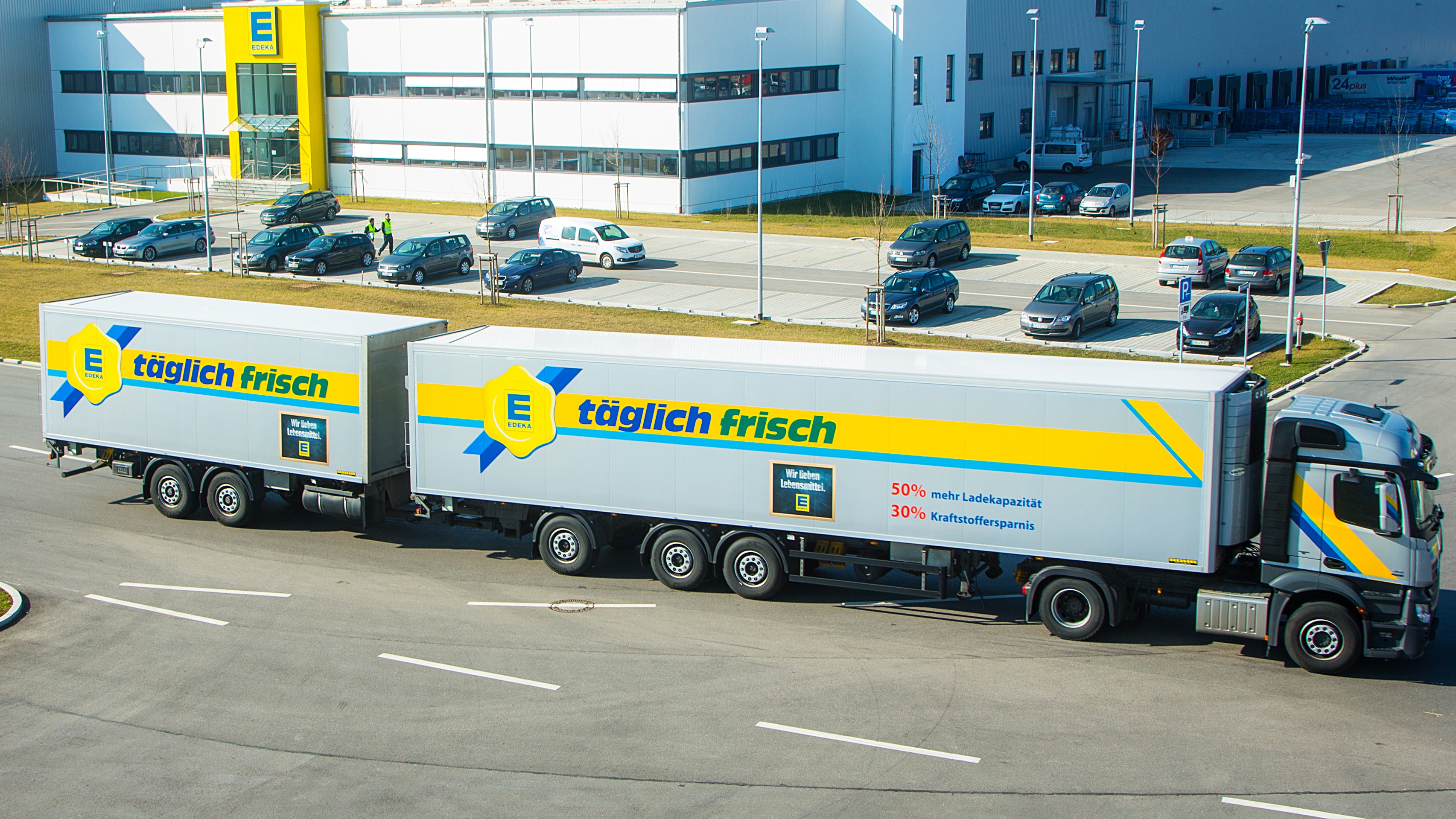 EDEKA Lang-LKW