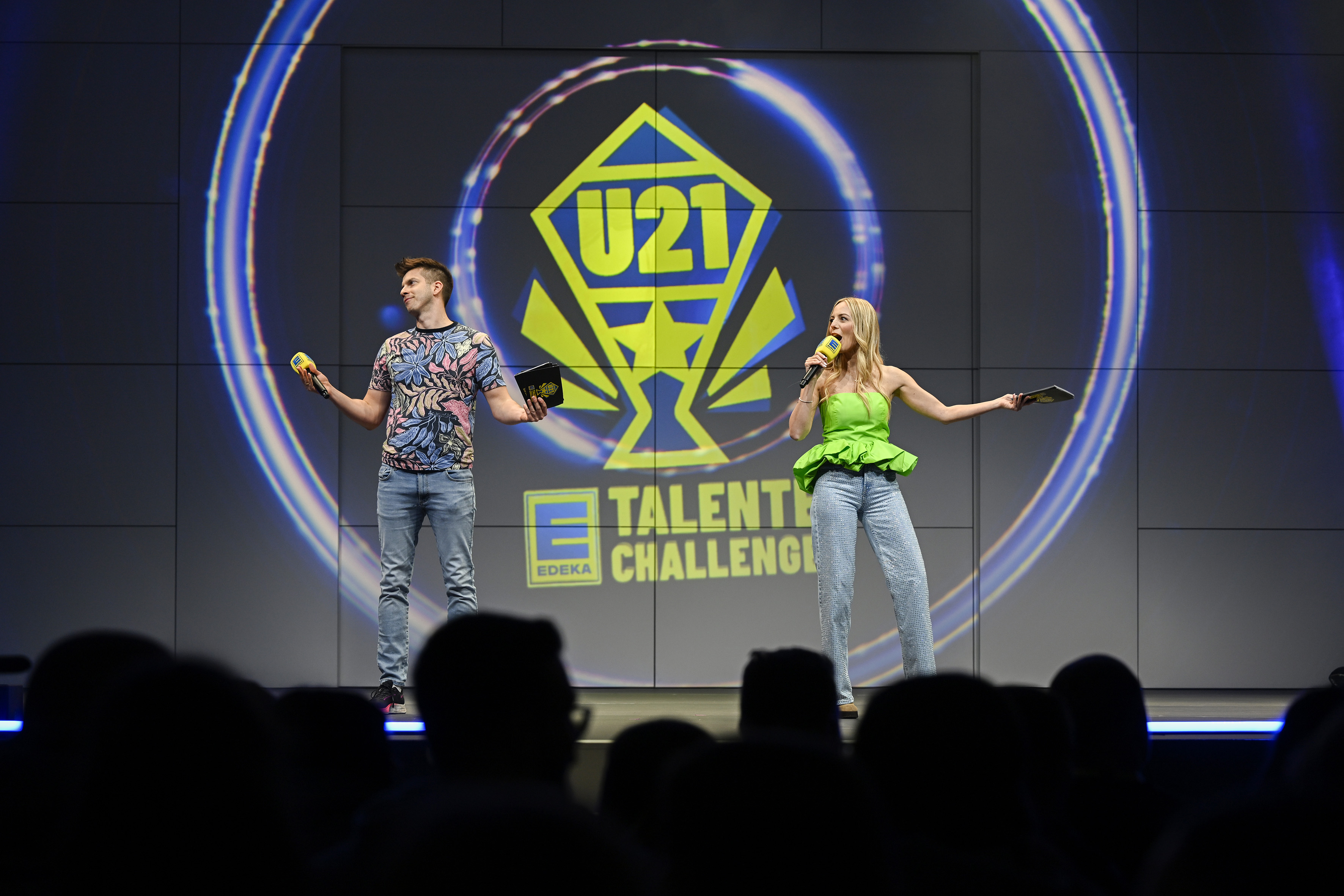 EDEKA U21 TeamAward Moderatoren 2025