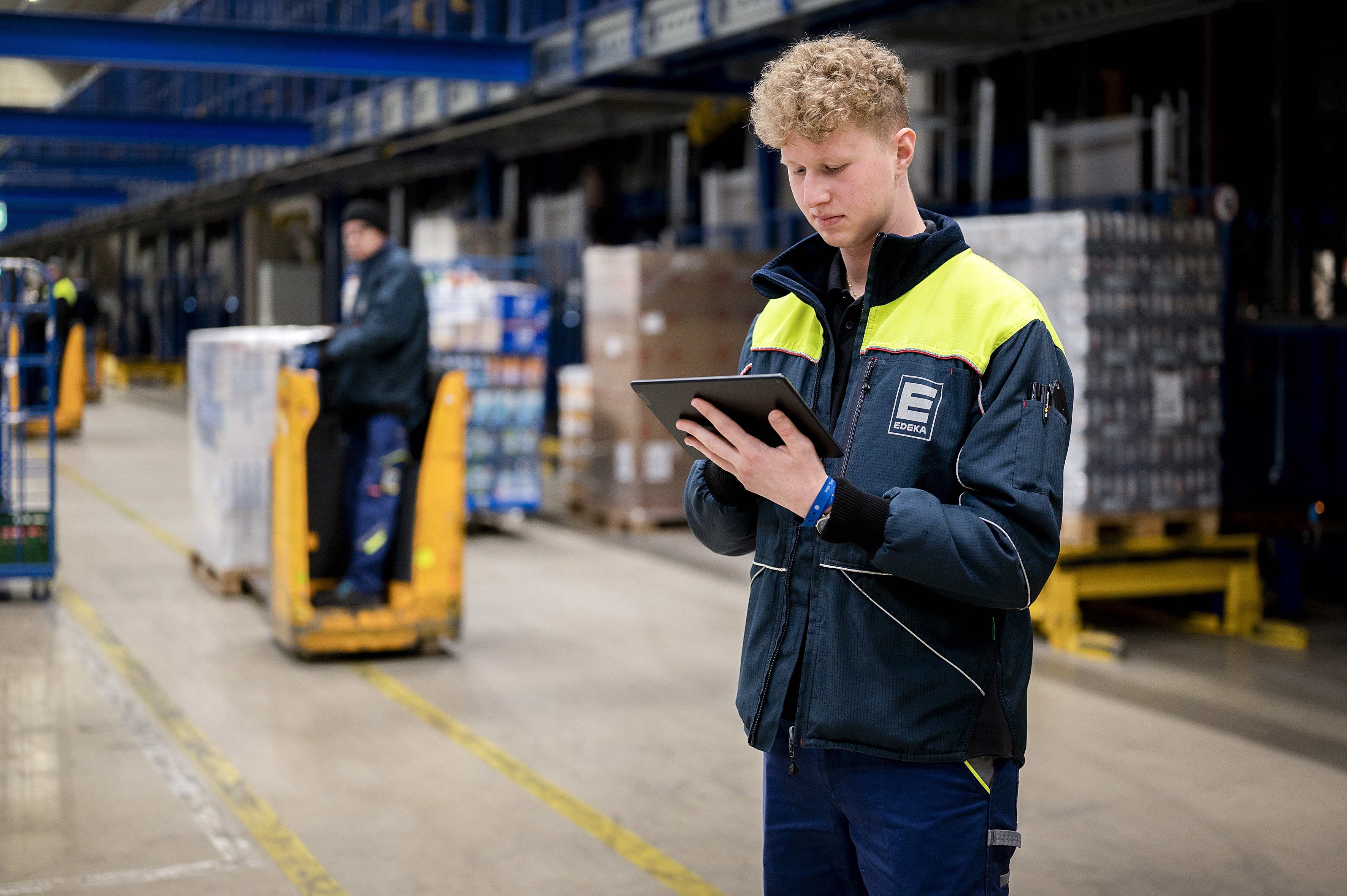 Logistik, Lauenau, Lager