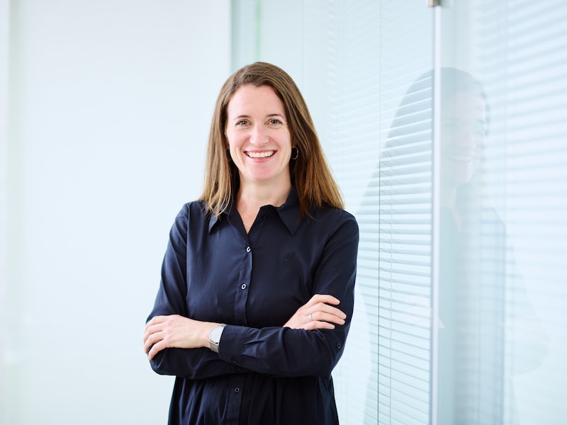 Portrait Bild von Melanie Neumahr, Ansprechpartnerin und Betreuerin der Trainees in der EDEKA-Zentrale