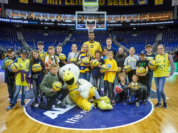 EDEKA Minden-Hannover ist Sponsor von ALBA Berlin