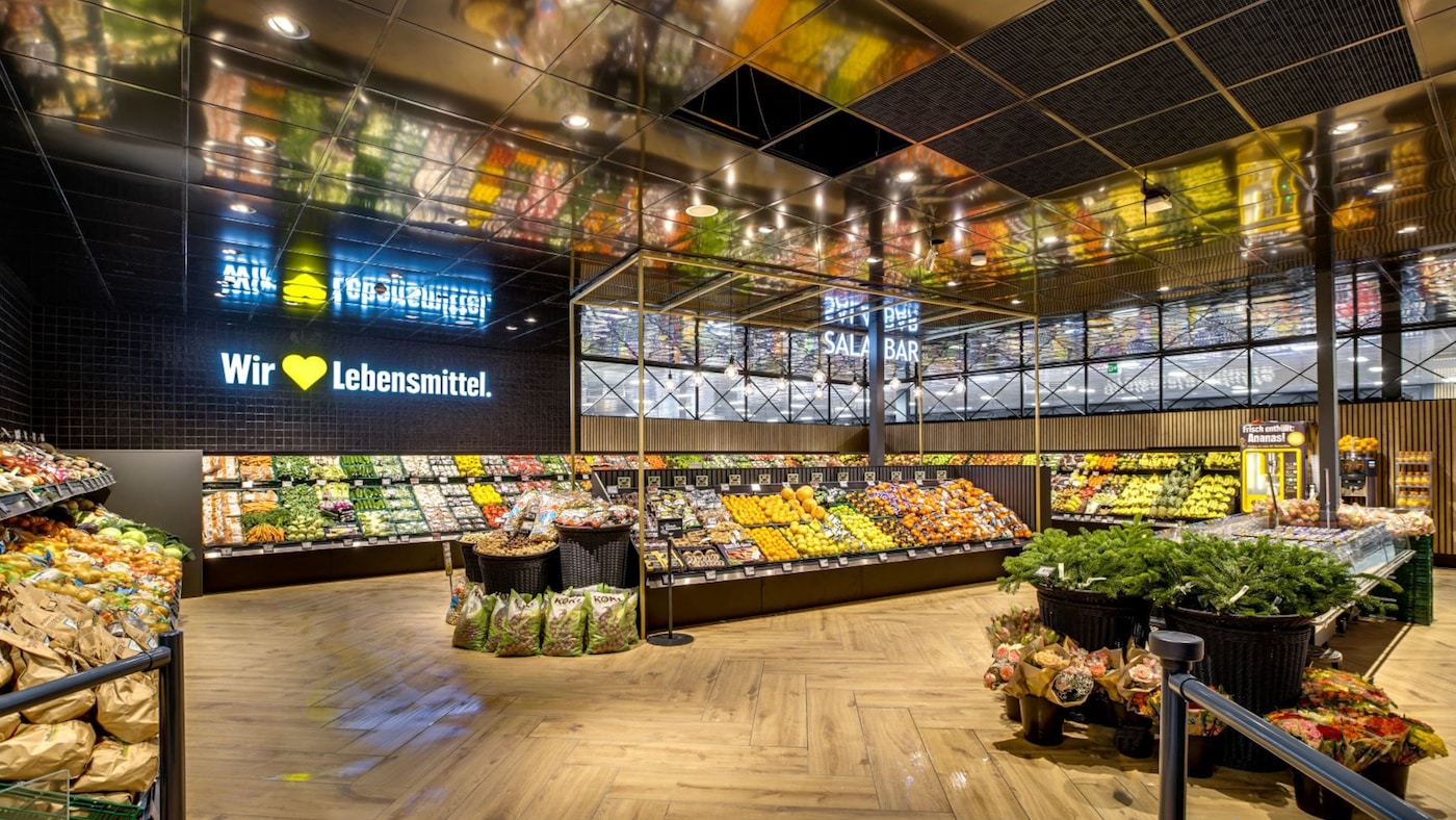 Obst-und Gemüseabteilung EDEKA Duisburg-Buchholz. 