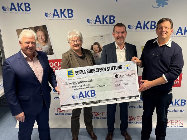 EDEKA Südbayern Stiftung spendet 60.000 Euro an AKB 