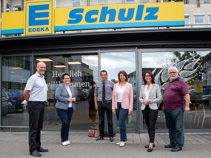 EDEKA Südwest: Staatssekretärin Schwarzelühr-Sutter besucht EDEKA Schulz in Albbruck