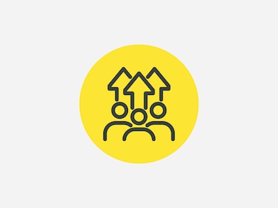 Icon mit Mitarbeiter:innen und Pfeilen nach oben als Symbol für gezielte Führung