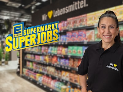 Berufserfahrene Mitarbeiterin im Einzelhandel